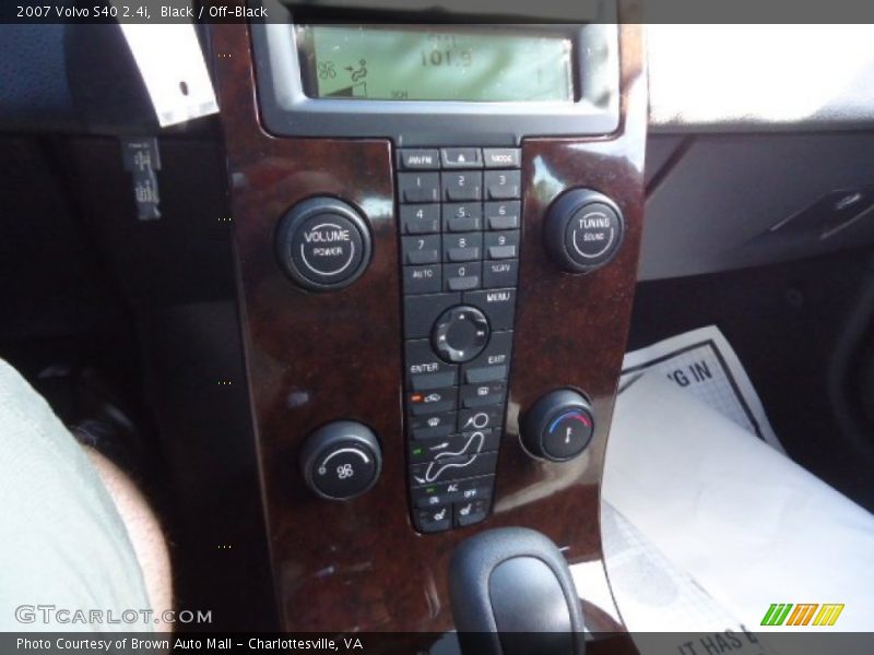 Black / Off-Black 2007 Volvo S40 2.4i