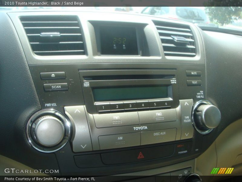 Black / Sand Beige 2010 Toyota Highlander