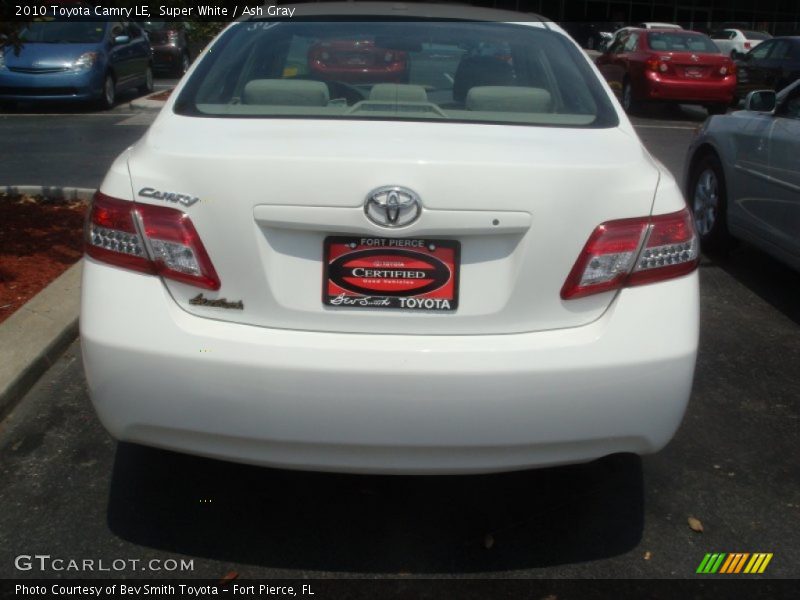 Super White / Ash Gray 2010 Toyota Camry LE