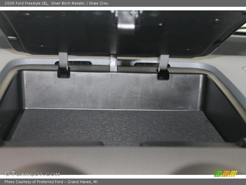 Silver Birch Metallic / Shale Grey 2006 Ford Freestyle SEL