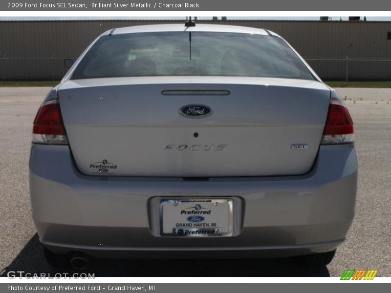 Brilliant Silver Metallic / Charcoal Black 2009 Ford Focus SEL Sedan