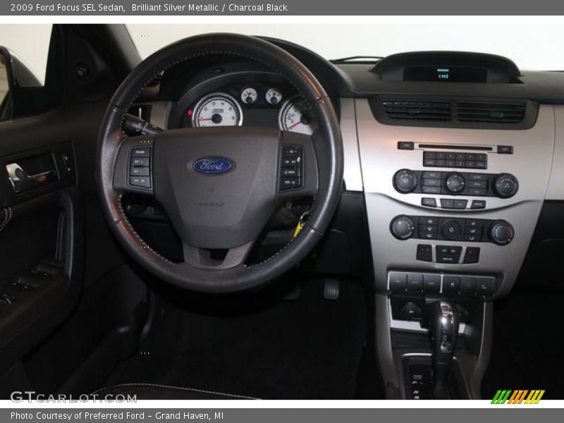 Brilliant Silver Metallic / Charcoal Black 2009 Ford Focus SEL Sedan