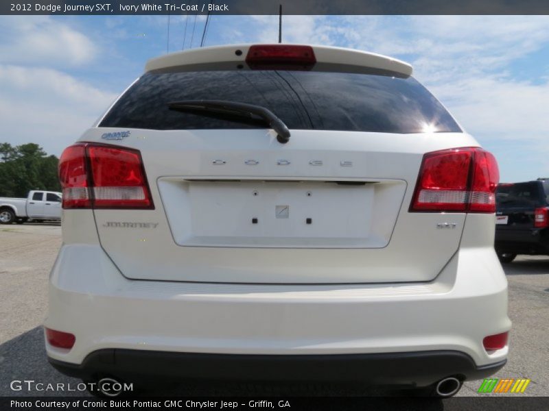 Ivory White Tri-Coat / Black 2012 Dodge Journey SXT