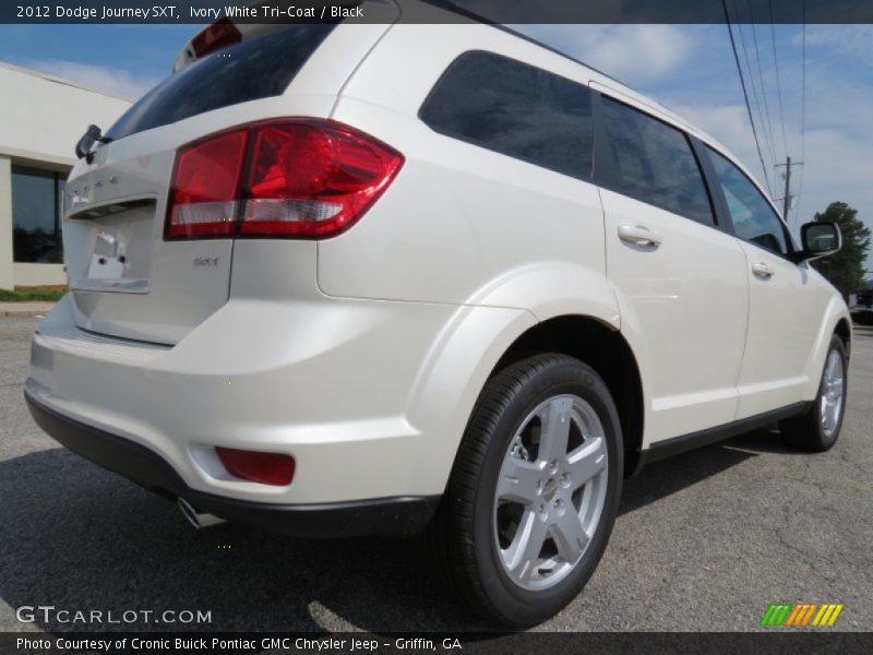 Ivory White Tri-Coat / Black 2012 Dodge Journey SXT