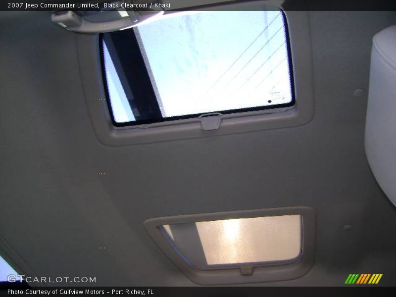 Black Clearcoat / Khaki 2007 Jeep Commander Limited