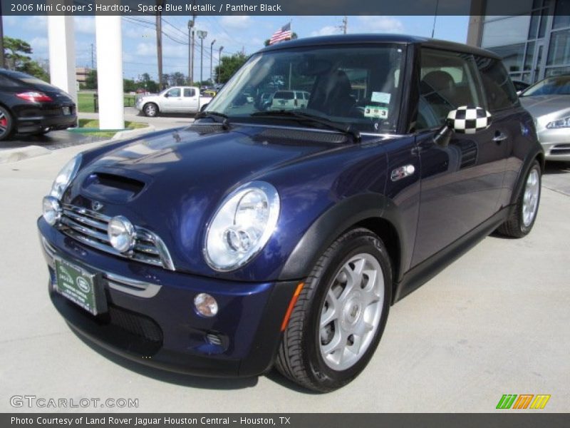 Front 3/4 View of 2006 Cooper S Hardtop