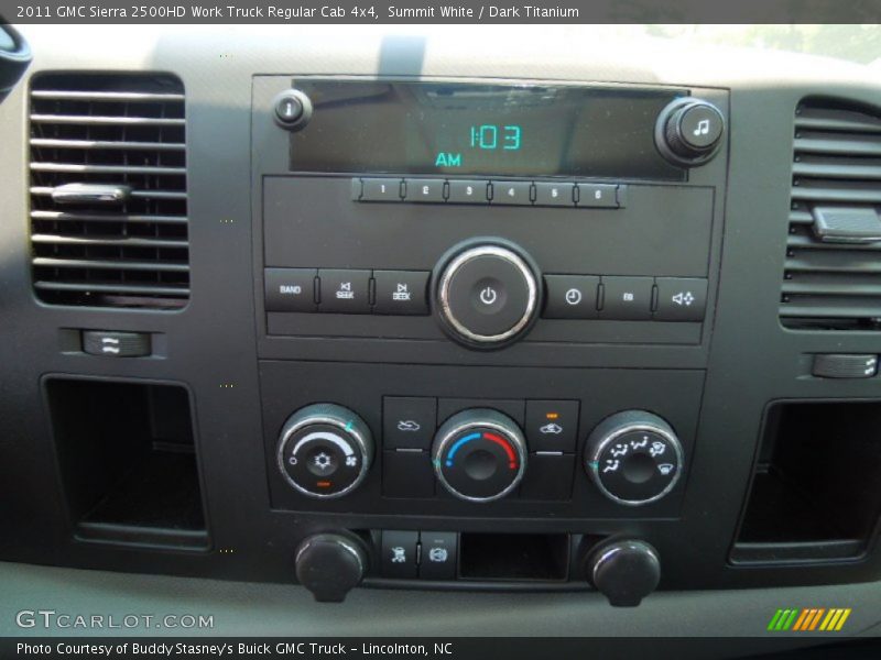 Controls of 2011 Sierra 2500HD Work Truck Regular Cab 4x4