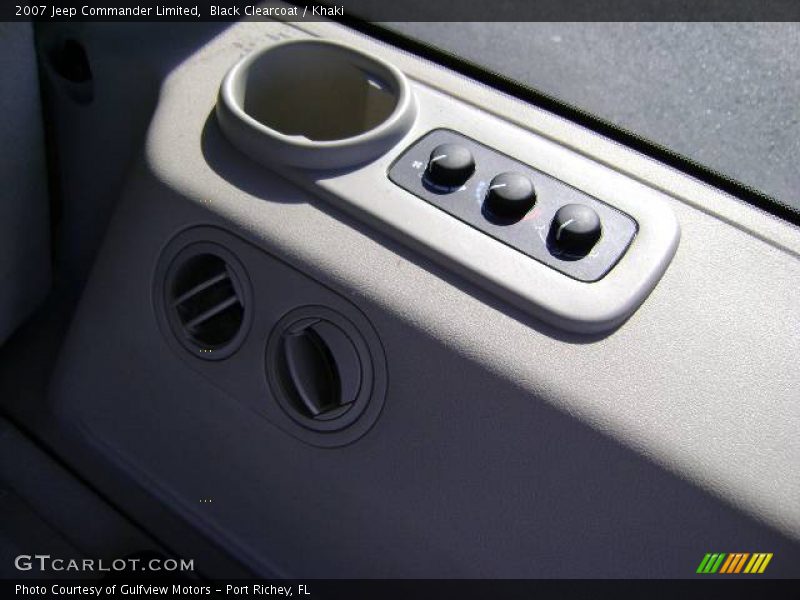 Black Clearcoat / Khaki 2007 Jeep Commander Limited