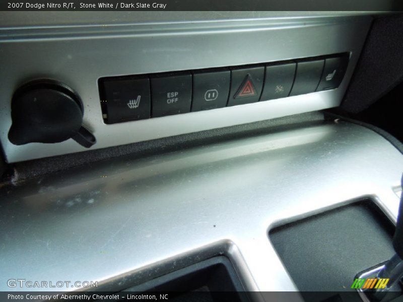 Stone White / Dark Slate Gray 2007 Dodge Nitro R/T