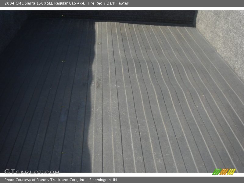 Fire Red / Dark Pewter 2004 GMC Sierra 1500 SLE Regular Cab 4x4