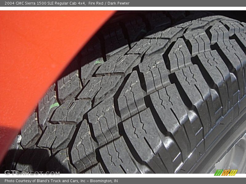 Fire Red / Dark Pewter 2004 GMC Sierra 1500 SLE Regular Cab 4x4