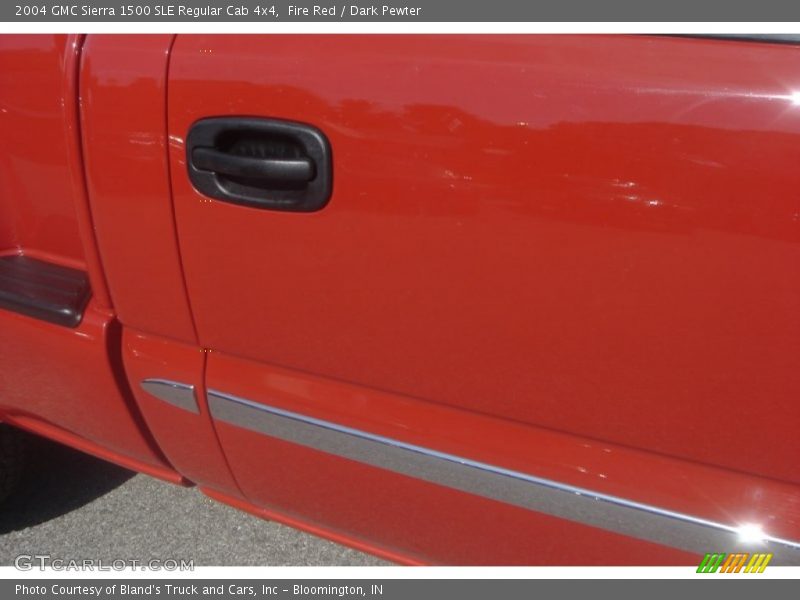 Fire Red / Dark Pewter 2004 GMC Sierra 1500 SLE Regular Cab 4x4