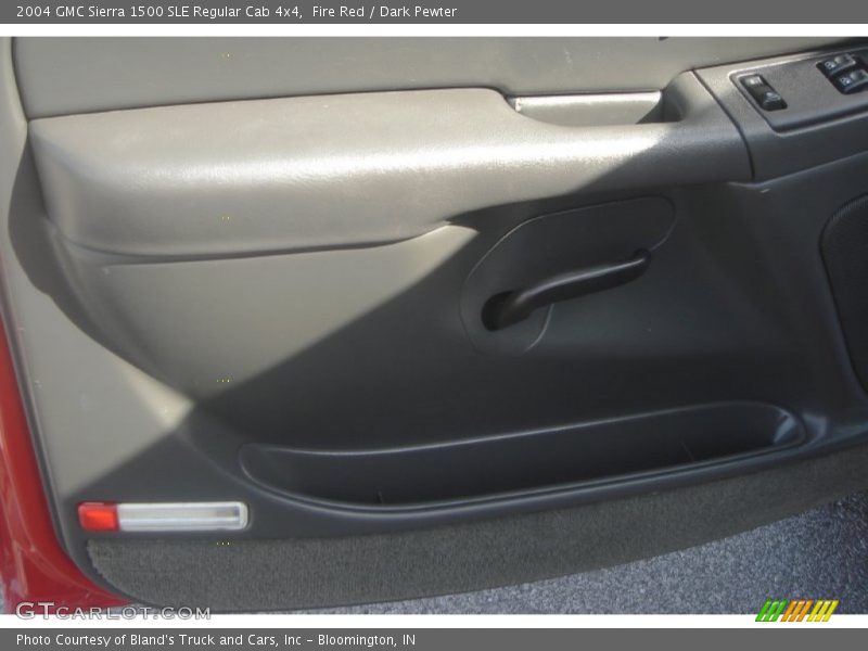 Fire Red / Dark Pewter 2004 GMC Sierra 1500 SLE Regular Cab 4x4