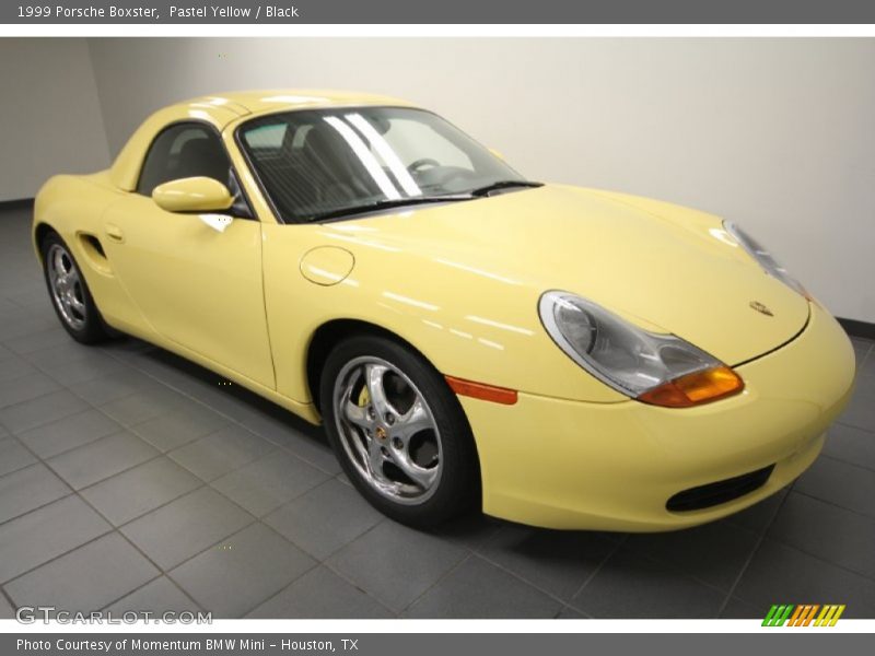 Front 3/4 View of 1999 Boxster 