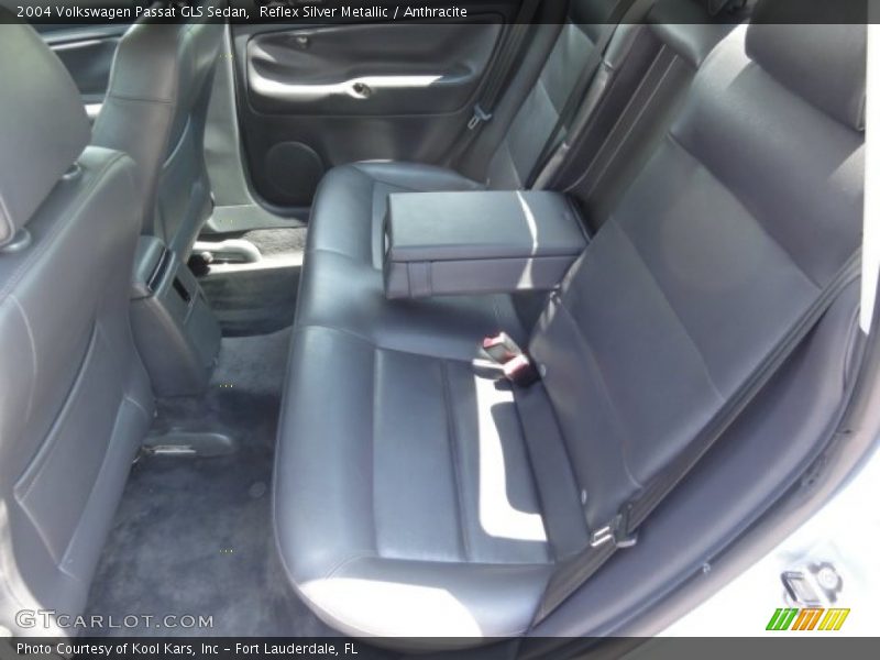 Reflex Silver Metallic / Anthracite 2004 Volkswagen Passat GLS Sedan