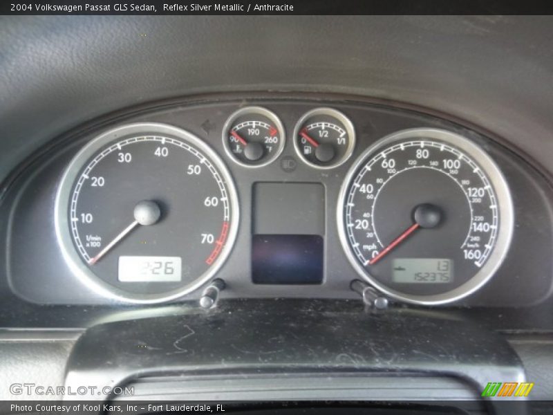 Reflex Silver Metallic / Anthracite 2004 Volkswagen Passat GLS Sedan