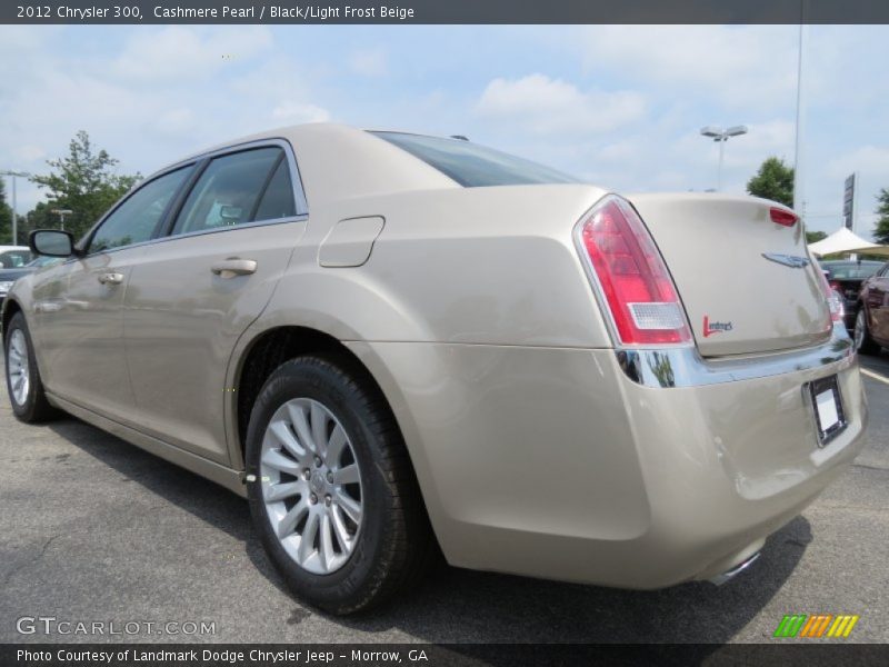 Cashmere Pearl / Black/Light Frost Beige 2012 Chrysler 300
