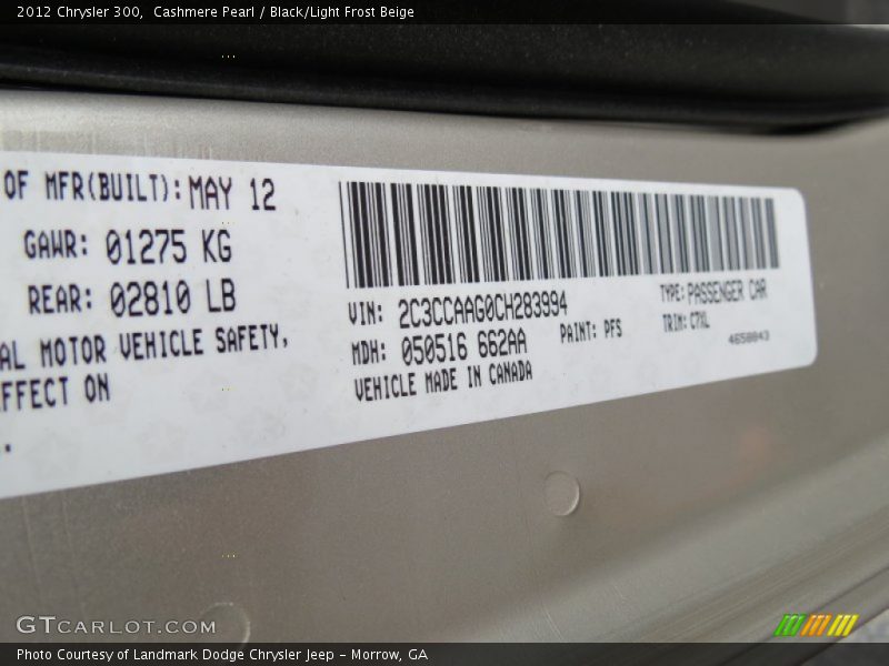 Cashmere Pearl / Black/Light Frost Beige 2012 Chrysler 300