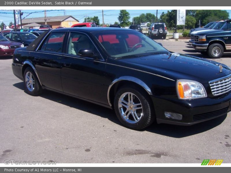 Sable Black / Oatmeal 2000 Cadillac DeVille Sedan