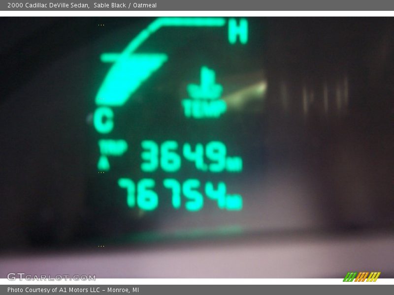 Sable Black / Oatmeal 2000 Cadillac DeVille Sedan