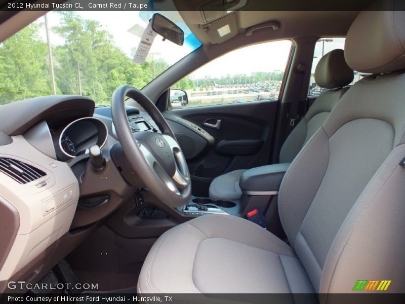 Garnet Red / Taupe 2012 Hyundai Tucson GL