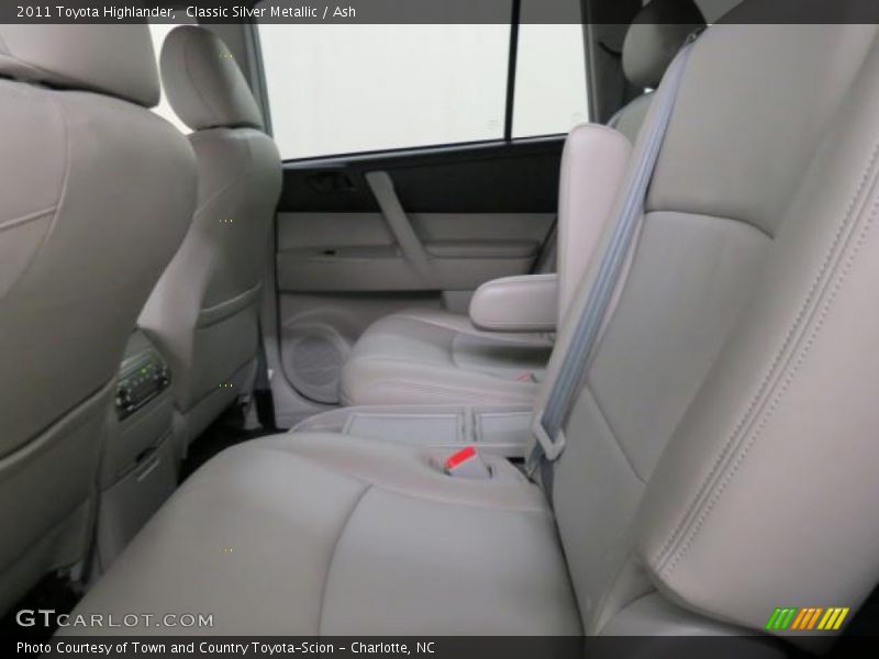 Classic Silver Metallic / Ash 2011 Toyota Highlander