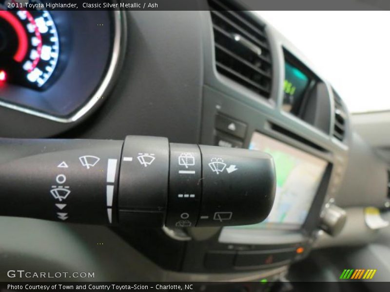 Classic Silver Metallic / Ash 2011 Toyota Highlander