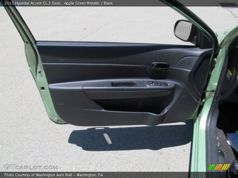 Door Panel of 2011 Accent GL 3 Door