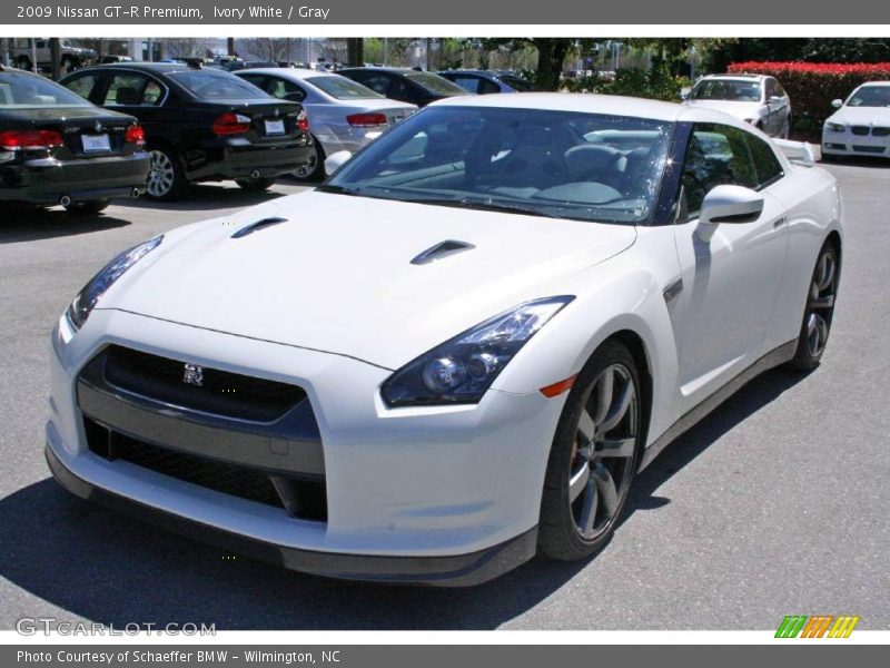 Ivory White / Gray 2009 Nissan GT-R Premium