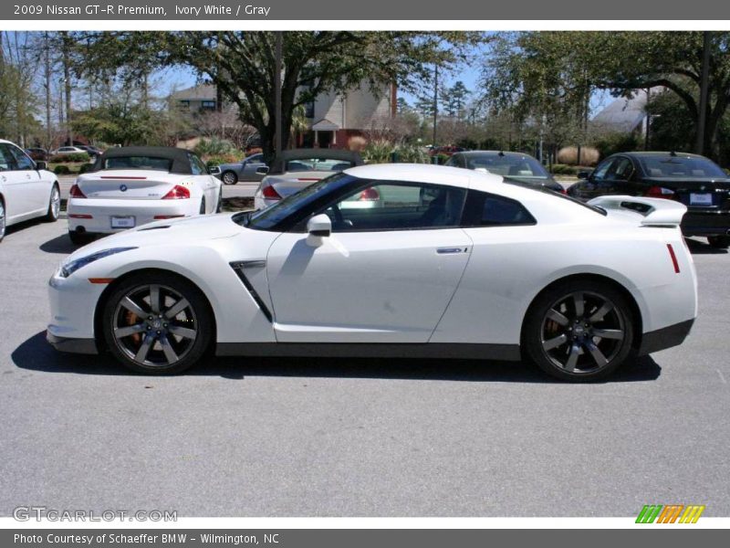 Ivory White / Gray 2009 Nissan GT-R Premium