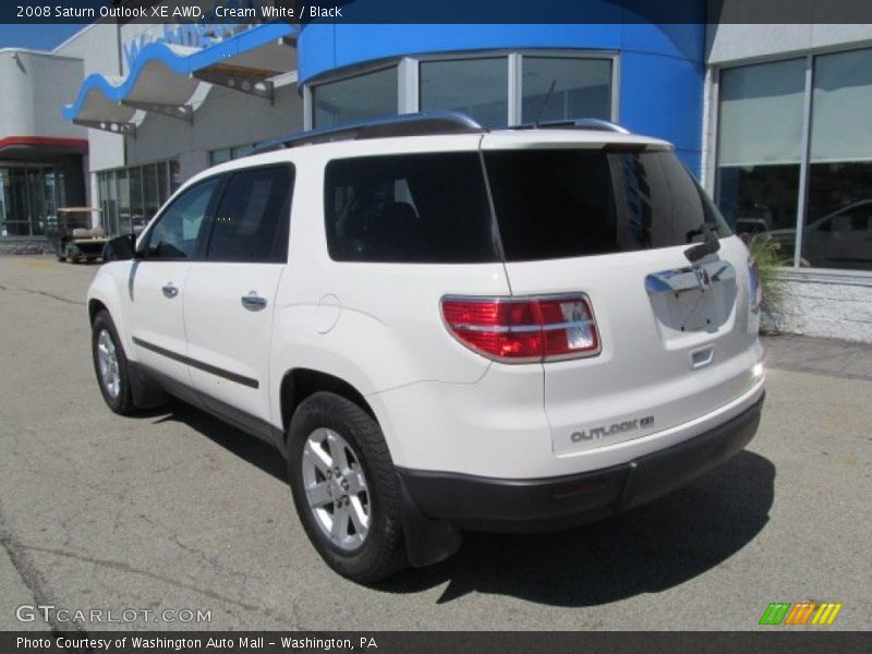 Cream White / Black 2008 Saturn Outlook XE AWD