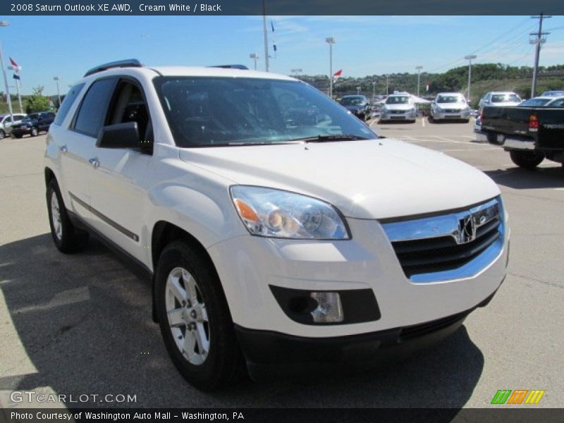 Cream White / Black 2008 Saturn Outlook XE AWD