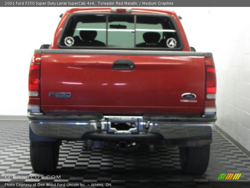 Toreador Red Metallic / Medium Graphite 2001 Ford F250 Super Duty Lariat SuperCab 4x4