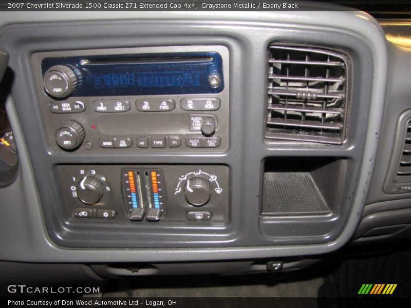 Graystone Metallic / Ebony Black 2007 Chevrolet Silverado 1500 Classic Z71 Extended Cab 4x4