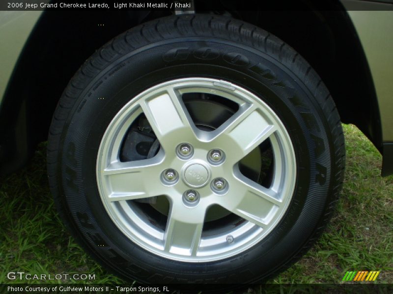 Light Khaki Metallic / Khaki 2006 Jeep Grand Cherokee Laredo