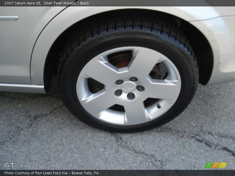 Silver Pearl Metallic / Black 2007 Saturn Aura XE