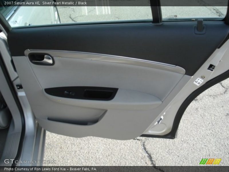 Silver Pearl Metallic / Black 2007 Saturn Aura XE