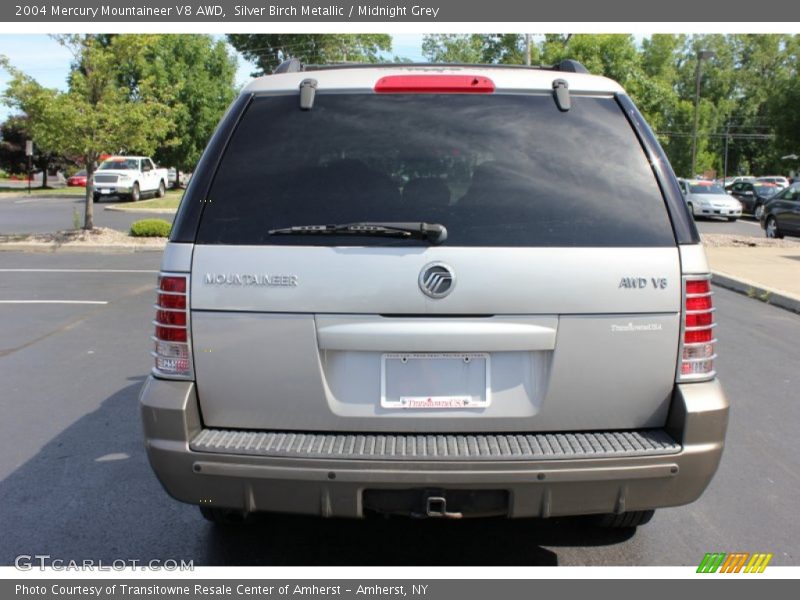 Silver Birch Metallic / Midnight Grey 2004 Mercury Mountaineer V8 AWD