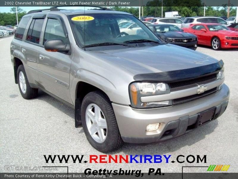 Light Pewter Metallic / Dark Pewter 2002 Chevrolet TrailBlazer LTZ 4x4