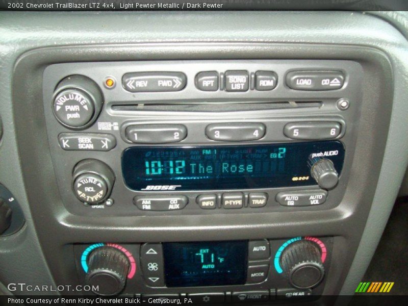 Light Pewter Metallic / Dark Pewter 2002 Chevrolet TrailBlazer LTZ 4x4