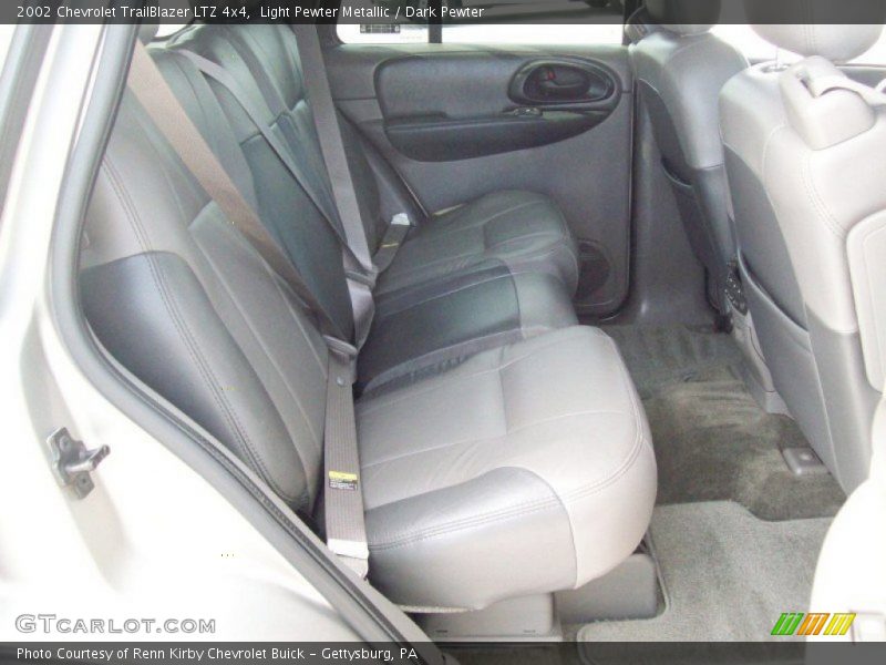 Light Pewter Metallic / Dark Pewter 2002 Chevrolet TrailBlazer LTZ 4x4