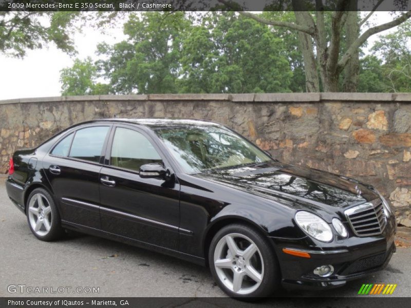 Front 3/4 View of 2009 E 350 Sedan