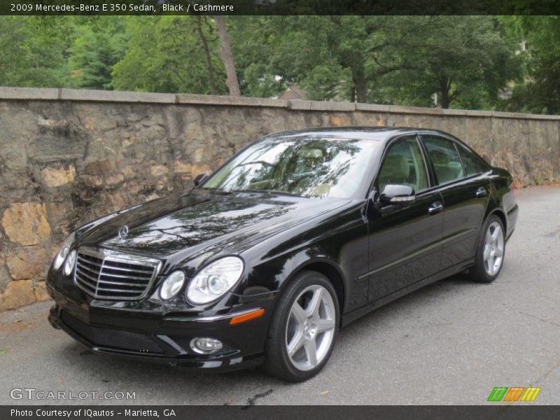 Front 3/4 View of 2009 E 350 Sedan