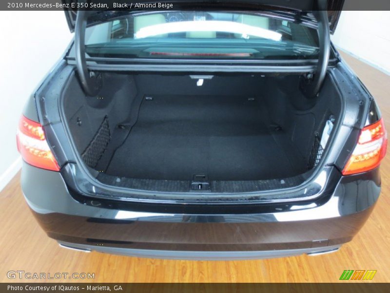  2010 E 350 Sedan Trunk