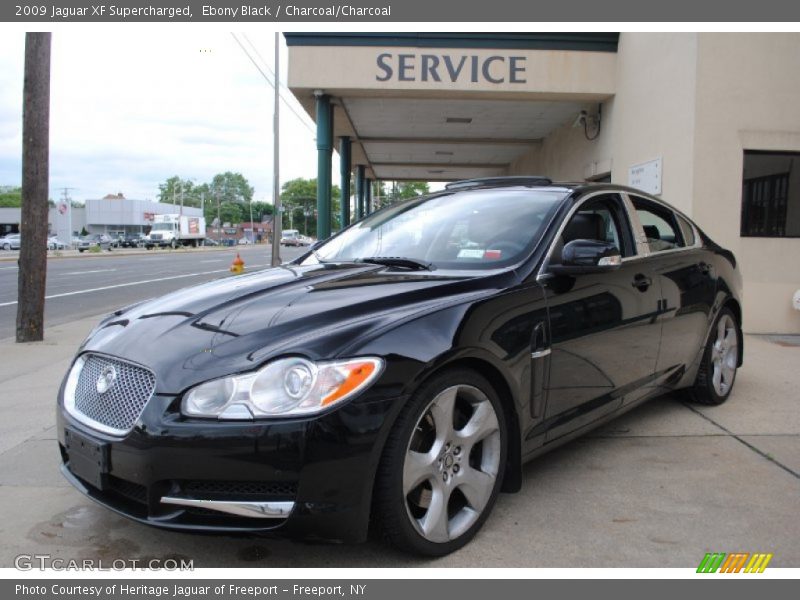 Front 3/4 View of 2009 XF Supercharged