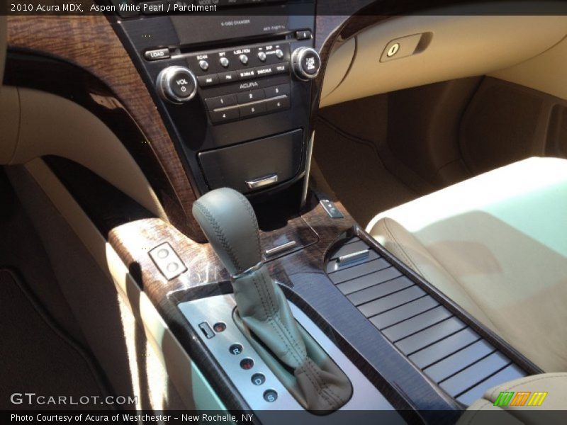 Aspen White Pearl / Parchment 2010 Acura MDX