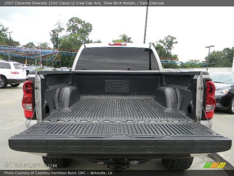 Silver Birch Metallic / Dark Charcoal 2007 Chevrolet Silverado 1500 Classic LS Crew Cab 4x4