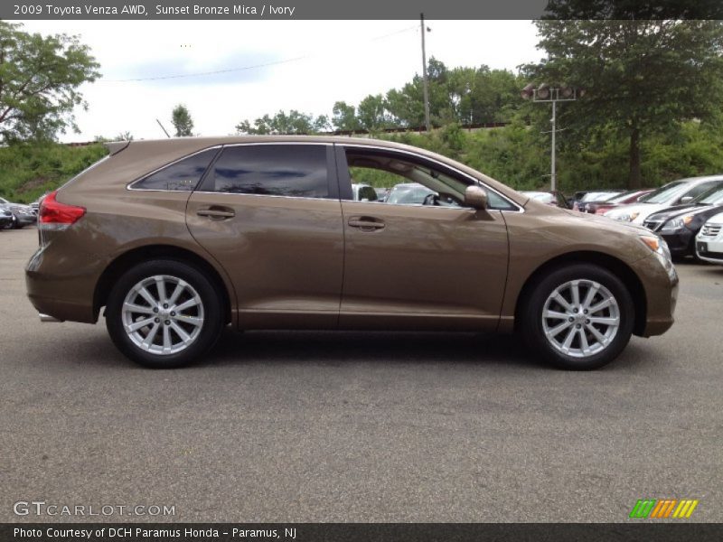 Sunset Bronze Mica / Ivory 2009 Toyota Venza AWD