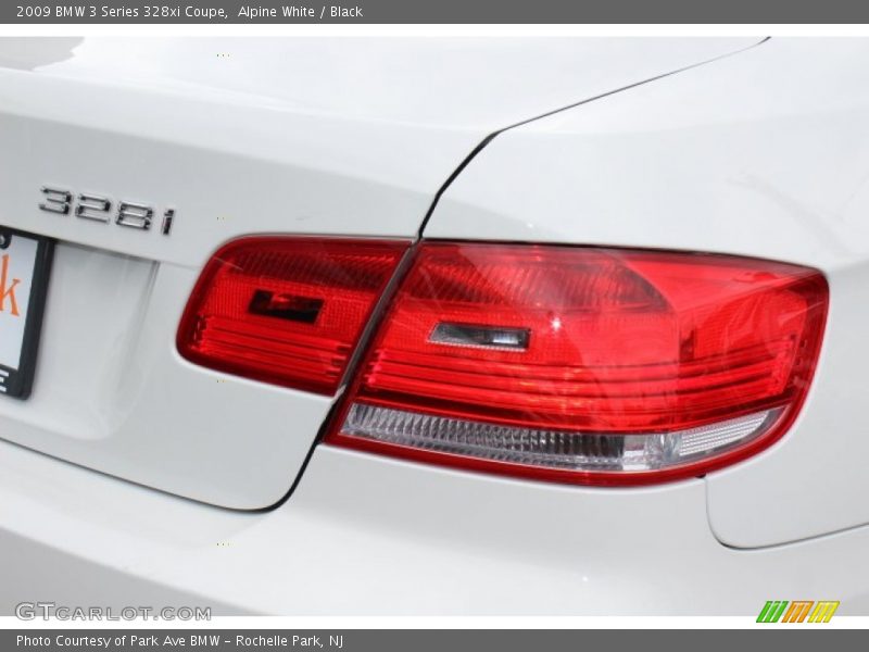 Alpine White / Black 2009 BMW 3 Series 328xi Coupe
