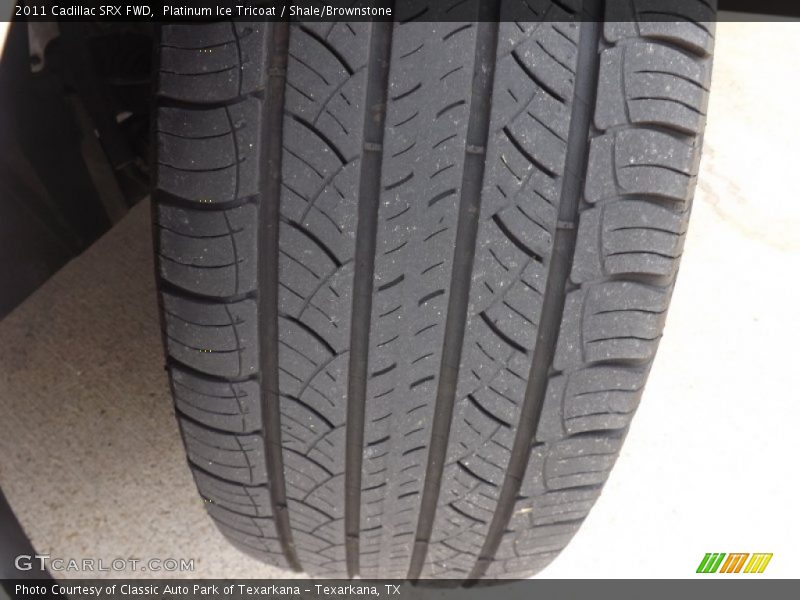Platinum Ice Tricoat / Shale/Brownstone 2011 Cadillac SRX FWD